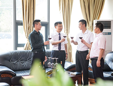 草莓视频官网入口酒业